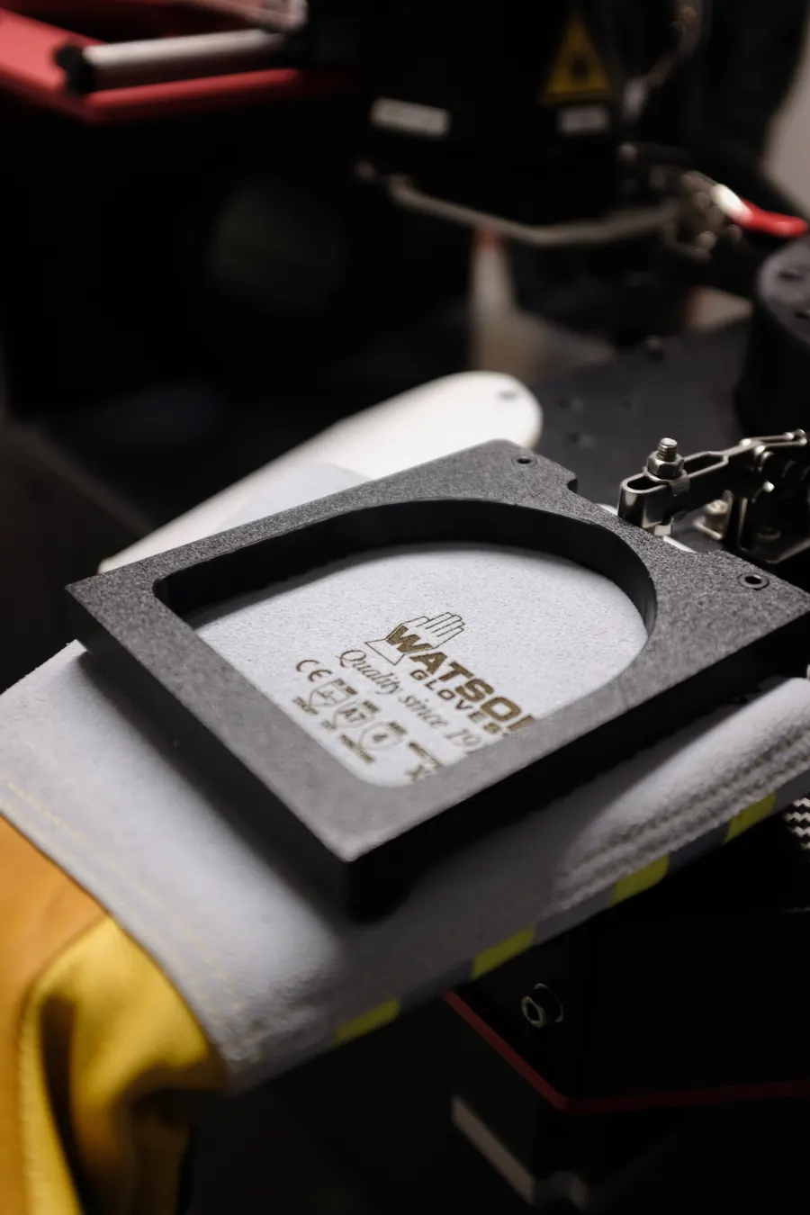 Automated glove marking station